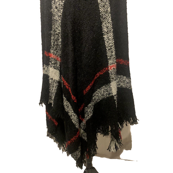 Woven Heart Turtleneck Poncho Sz S/M Batwing Fringe Boho Ethnic Cape Wrap Shawl - Picture 3 of 9